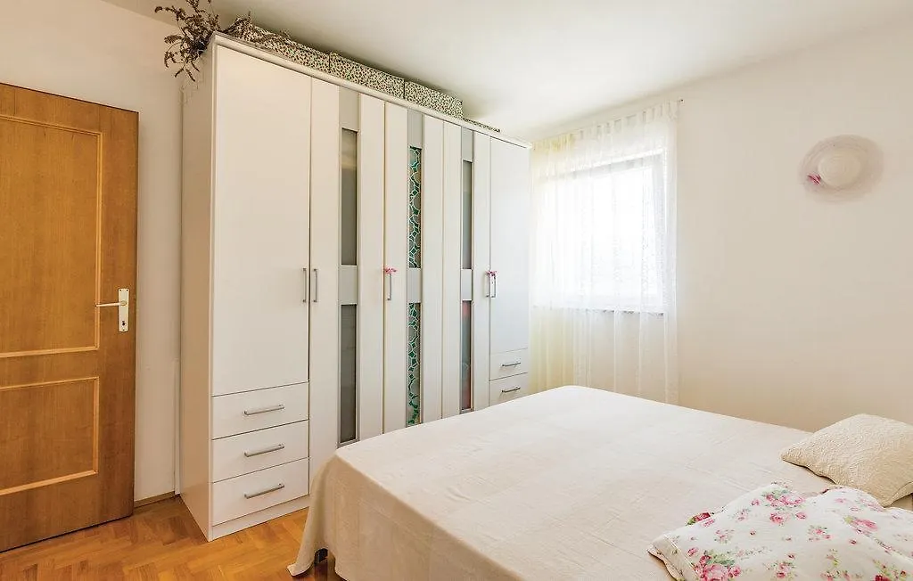 Apartment Zdenka 305 Banjole Croatia